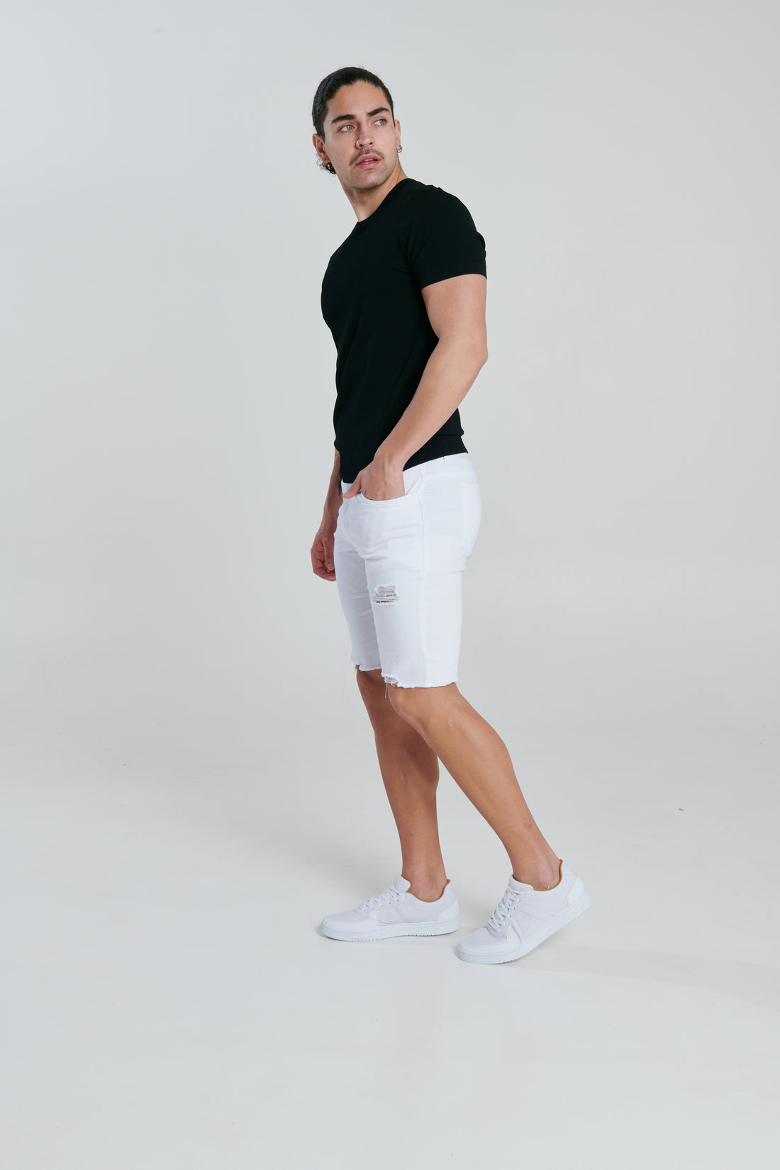Camber Short ( Distressed Hem )