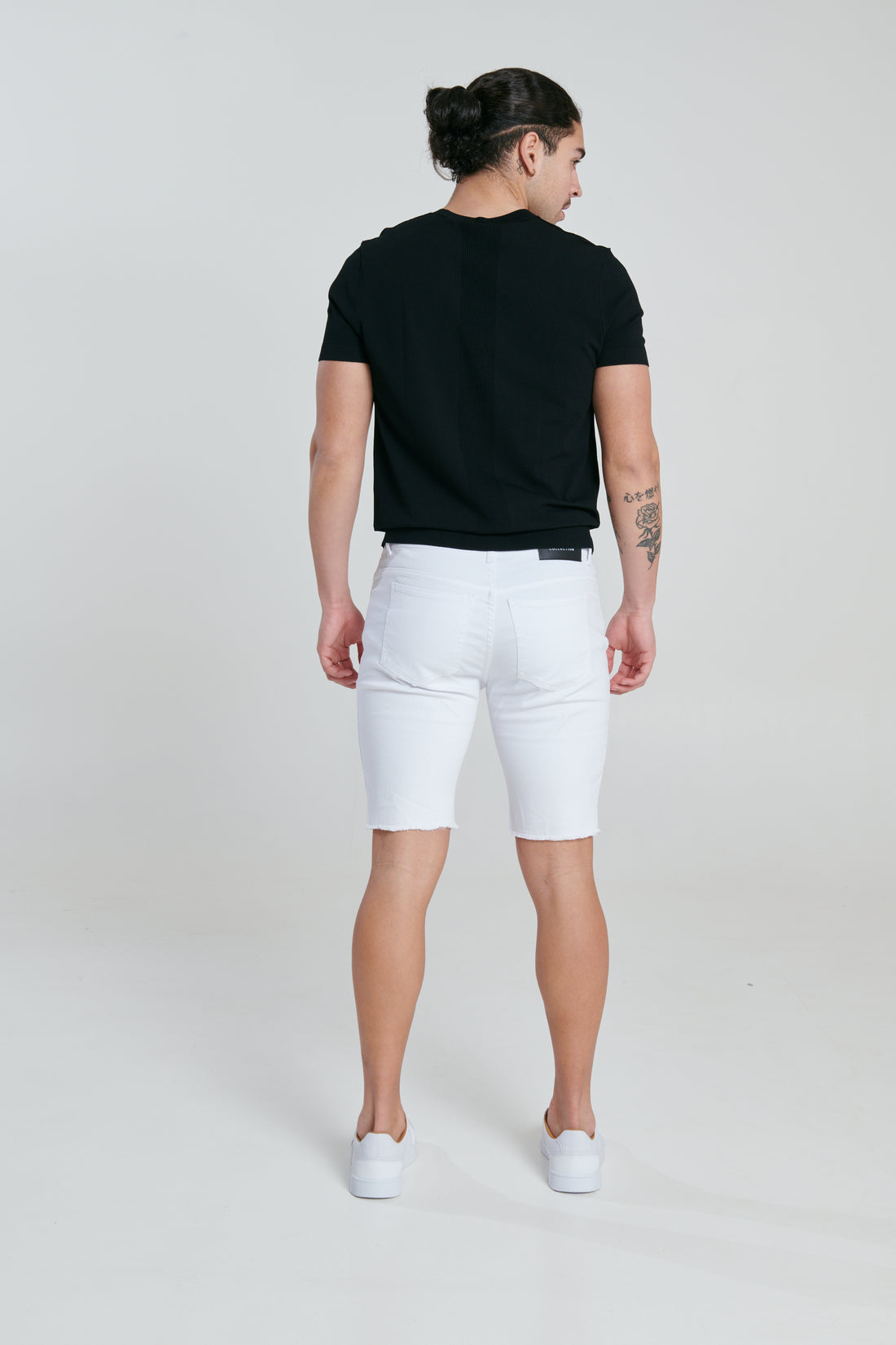 Camber Short ( Distressed Hem )